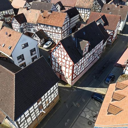 Zur Goldenen Krone Pension Stadtallendorf Bagian luar foto