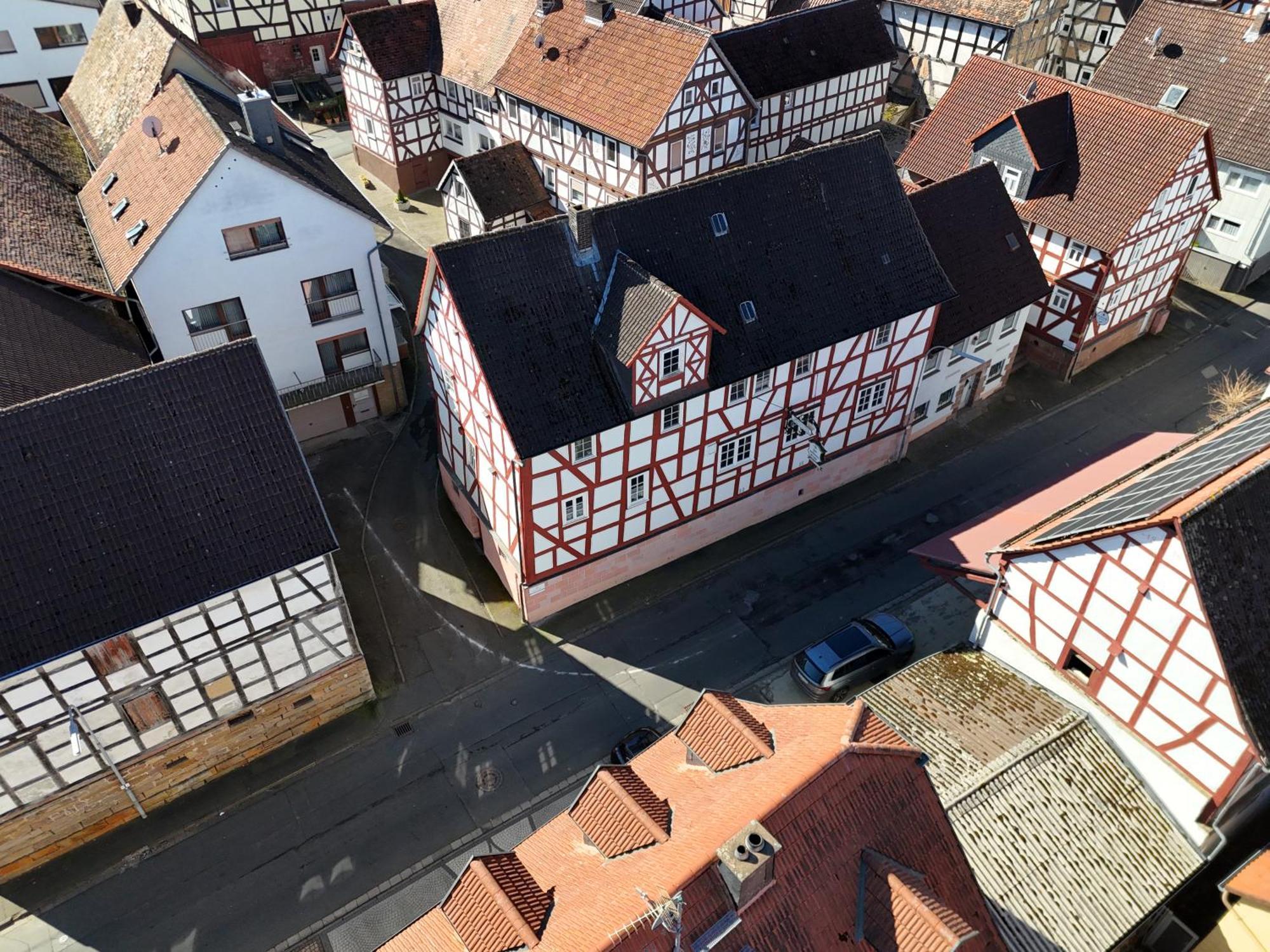 Zur Goldenen Krone Pension Stadtallendorf Bagian luar foto
